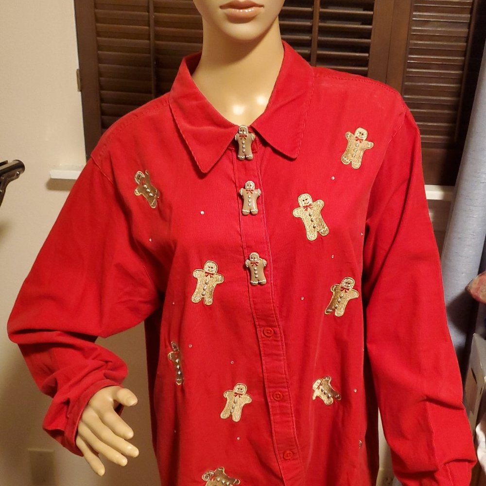 Ladies Christmas button down blouse
